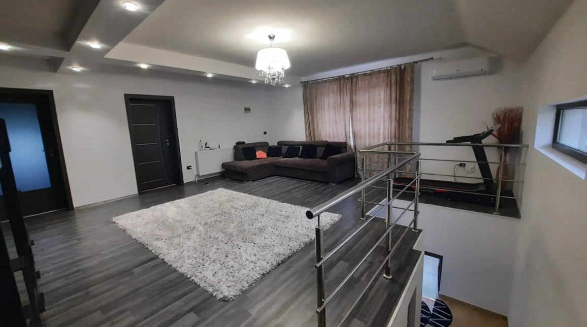 Oferta Miroslava casa 180 mp, 5 camere, de vanzare,  Centru imagine 13
