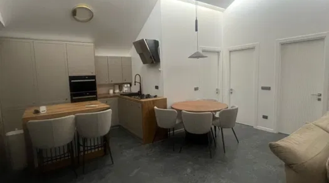 Oferta Apartament, 3 camere semidecomandat, 80 mp, Podul de Fier, de inchiriat,  Little Texas imagine 6