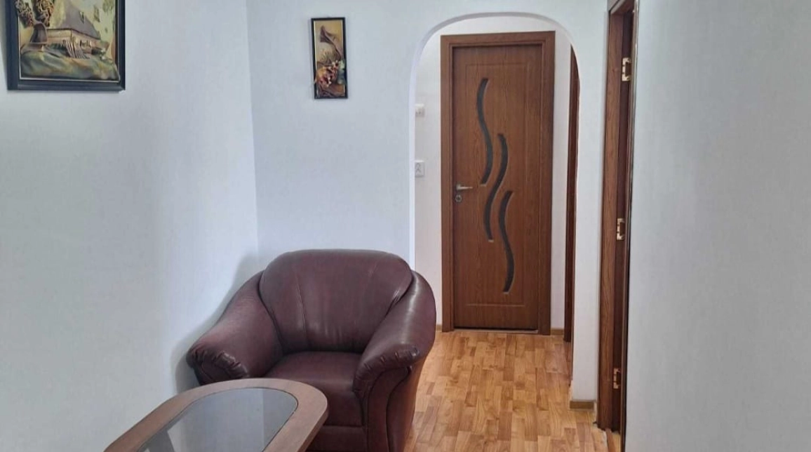 Oferta Apartament de vanzare, 3 camere, decomandat, 72 mp, Mircea cel Batran imagine 4
