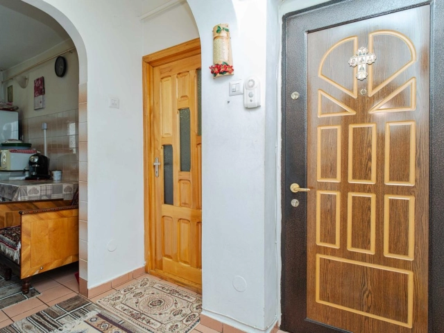 Apartament 3 camere - Pacurari