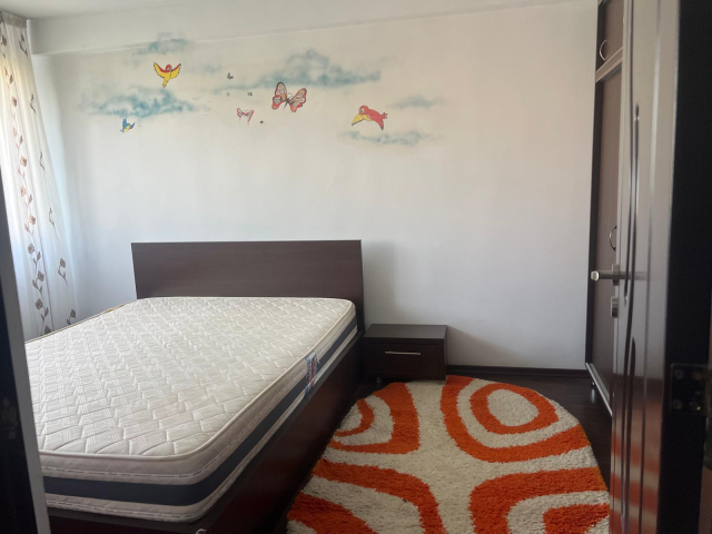 Apartament de vanzare, 2 camere,  semidecomandat,  53 mp, Podu Ros,  (Magazinul Tesko) 163010