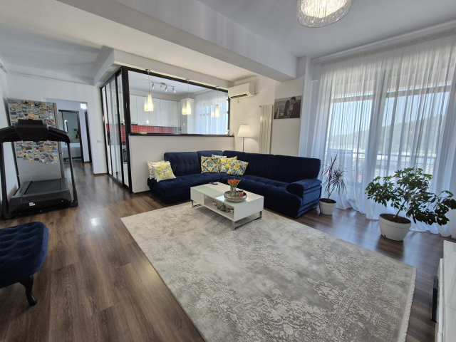 Bucium apartament  76 mp, 2 camere,  decomandat, de vanzare,  (Family Market) 163229