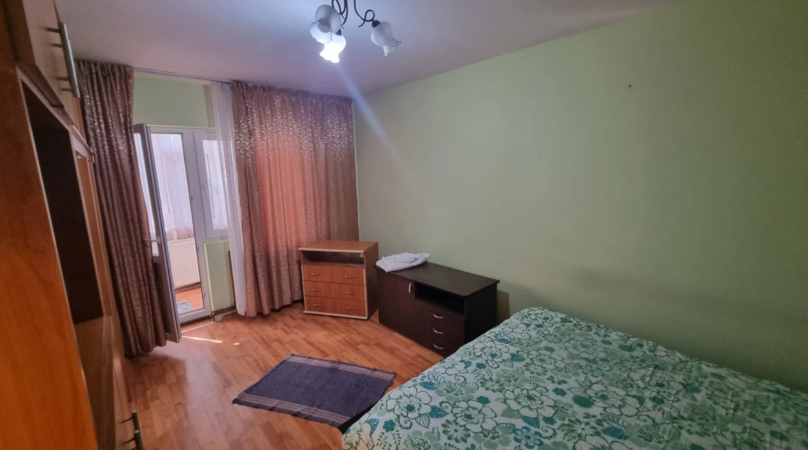 Oferta Tatarasi apartament 40 mp, 1 camera, decomandat, de vanzare,  Complex Stejar imagine 2