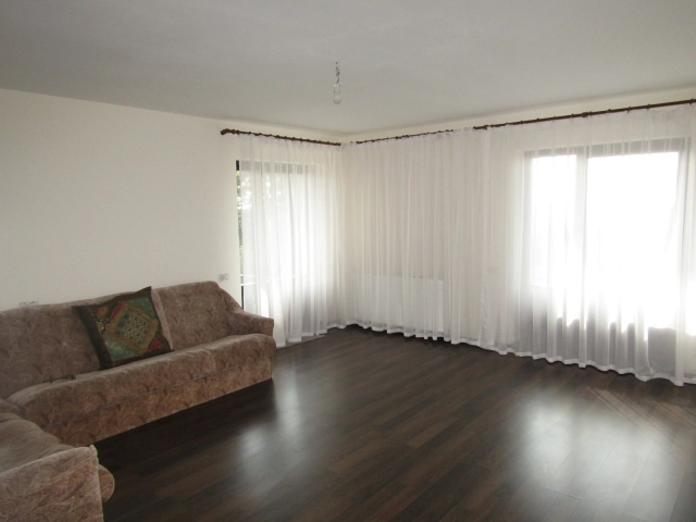 Apartament 6 camere - Barnova