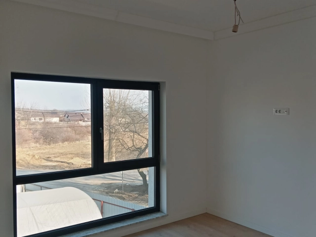 Apartament 4 camere - Valea Ursului