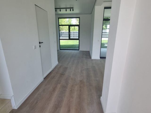 De vanzare casa, 4 camere,  106mp, Visani,  (TLT Visan) 159002