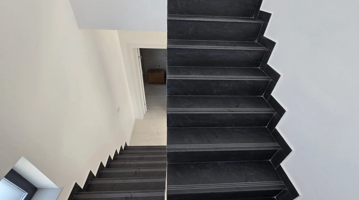 Oferta 3 camere, 108 mp, de vanzare casa in zona Frumoasa,  Hlincea imagine 6