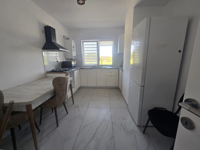 Apartament 4 camere - Bucium