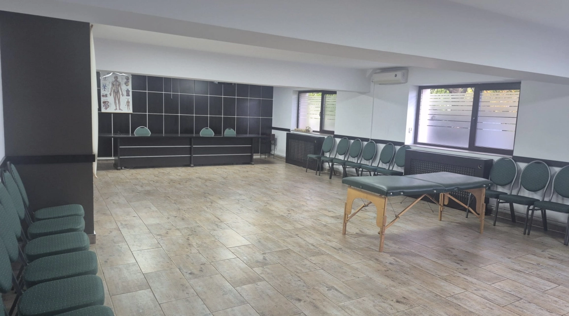 Oferta Spatiu comercial de inchiriat CUG Expomobila  300mp  imagine 1