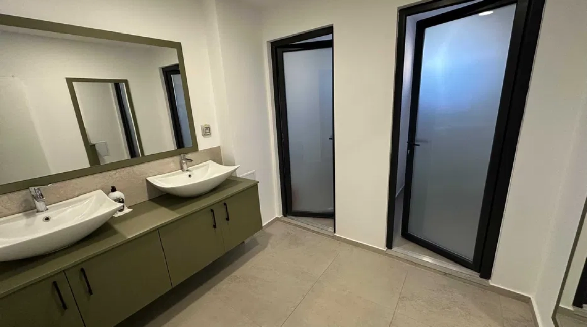 Oferta Spatiu comercial de inchiriat Darmanesti Politia  Locala 40mp  imagine 4