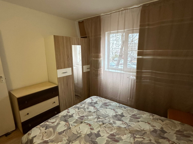 2 camere,  semidecomandat,  45 mp, de inchiriat apartament in zona Alexandru cel Bun,  (PIATA VOIEVOZILOR) 161808