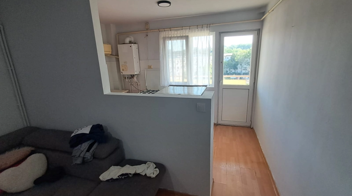 Oferta De inchiriat apartament, 2 camere, semidecomandat, 45 mp, Nicolina,  Gara imagine 7
