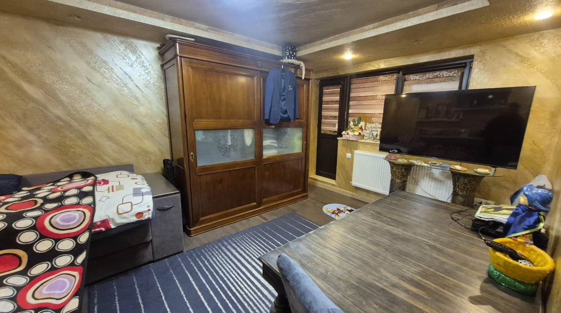 Oferta Apartament de vanzare, 2 camere, semidecomandat, 48 mp, Valea Lupului,  Antibiotice imagine 1