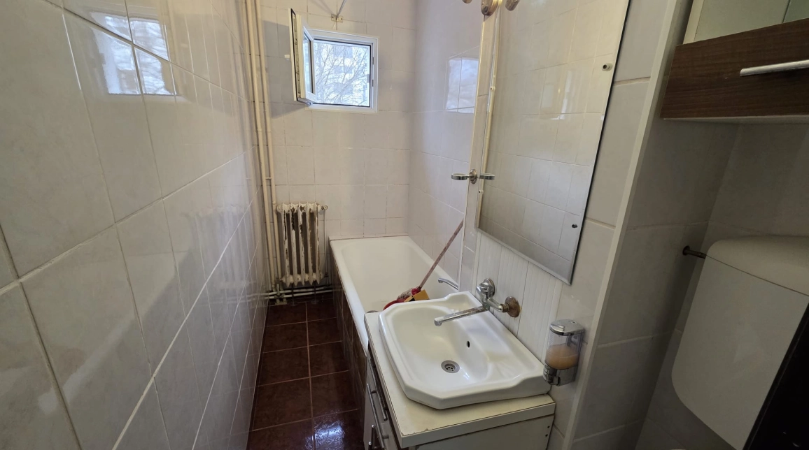 Oferta Apartament, 3 camere nedecomandat, 52 mp, Mircea cel Batran, de vanzare imagine 6