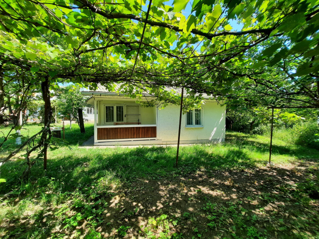 Casa de vanzare, 1 camera,  45mp, Girov,  (Gura Vaii) 147385