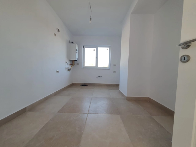 Apartament 4 camere - Bucium