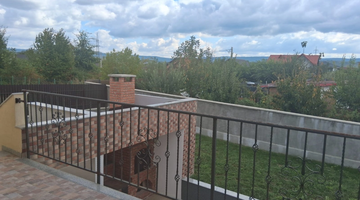 Oferta Lunca Cetatuii casa 170 mp, 6 camere, de vanzare,  pe soseau de centura imagine 3