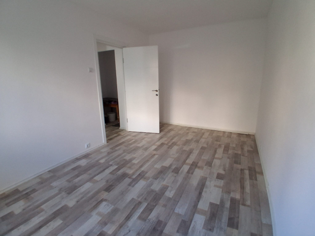Podu Ros apartament  50 mp, 2 camere,  semidecomandat, de vanzare,  (liceul Cantemir) 161529