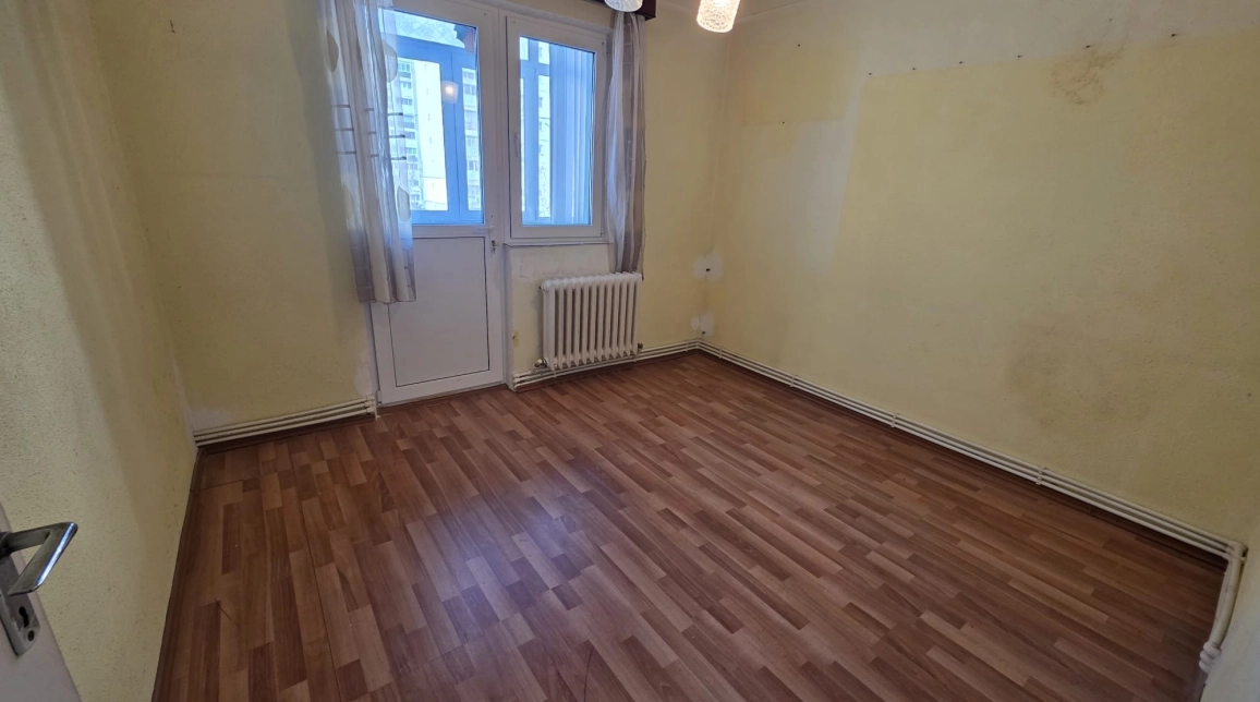 Oferta Apartament de vanzare, 2 camere, decomandat, 40 mp, Mircea cel Batran imagine 1
