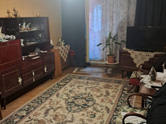 De vanzare apartament, 3 camere,  decomandat,  72 mp, Gara,  (STRAP. SILVESTRU) 161832