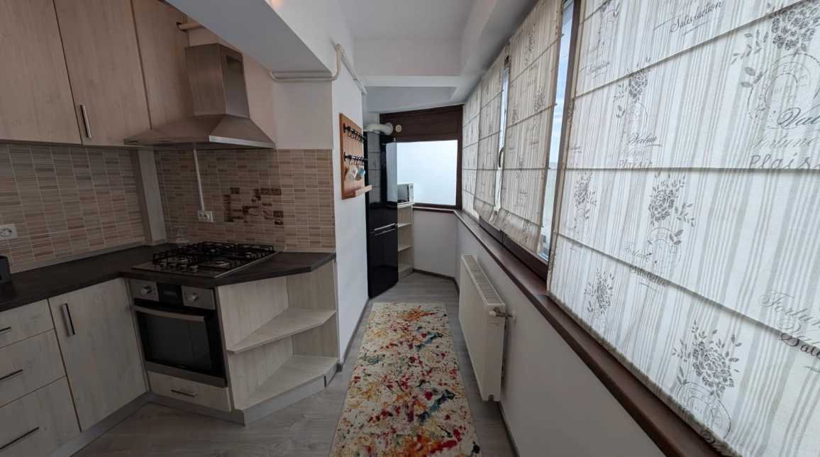 Oferta 3 camere, semidecomandat, 75 mp, de vanzare apartament in zona CUG,  Providenta imagine 4