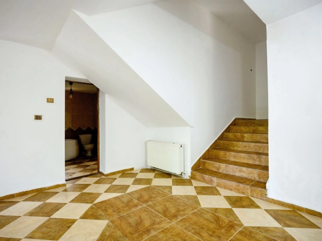 Apartament 3 camere - Podul de Fier