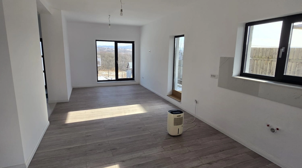 Oferta 3 camere, 108 mp, de vanzare casa in zona Frumoasa,  Hlincea imagine 3