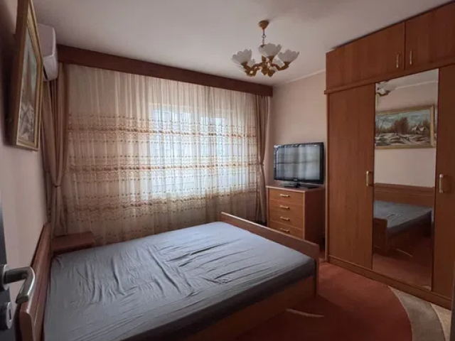 2 camere,  decomandat,  55 mp, de inchiriat apartament in zona Pacurari,  (Pizza Smile) 162178