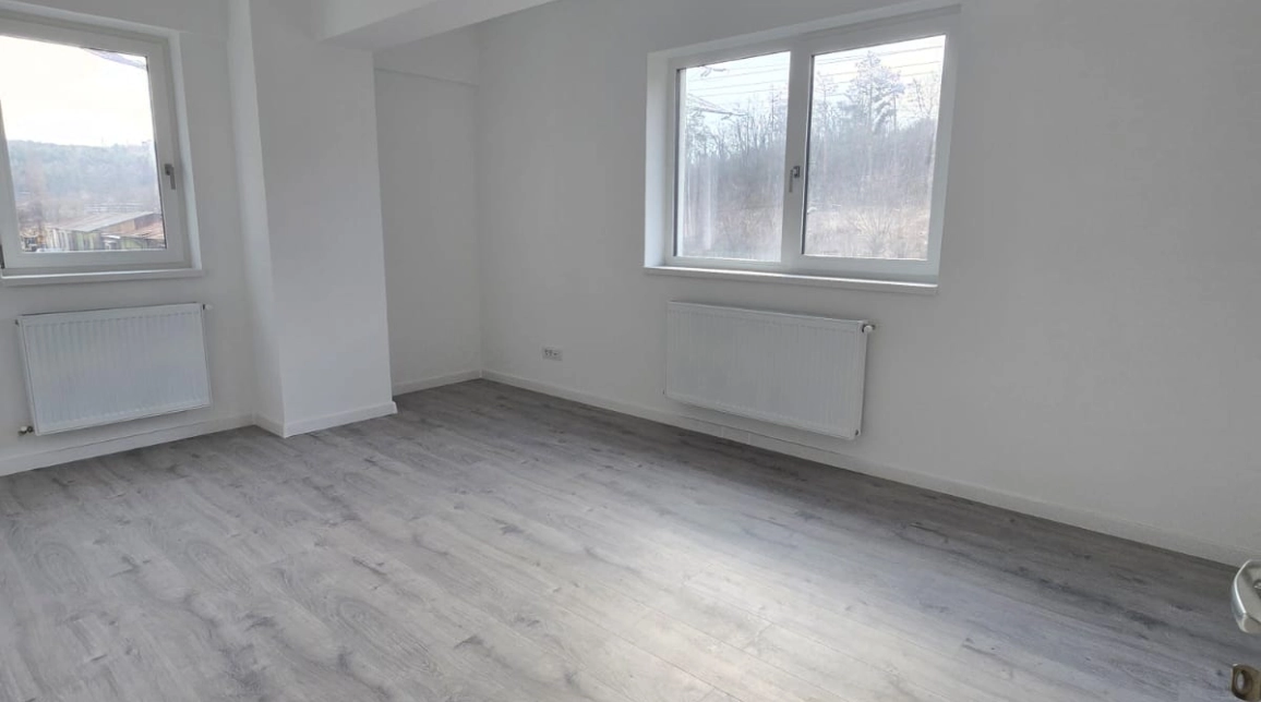 Oferta Apartament nou, 3 camere decomandat, 88 mp, Nicolina, de vanzare,  Nicolina 2 - Bd Poitiers imagine 1