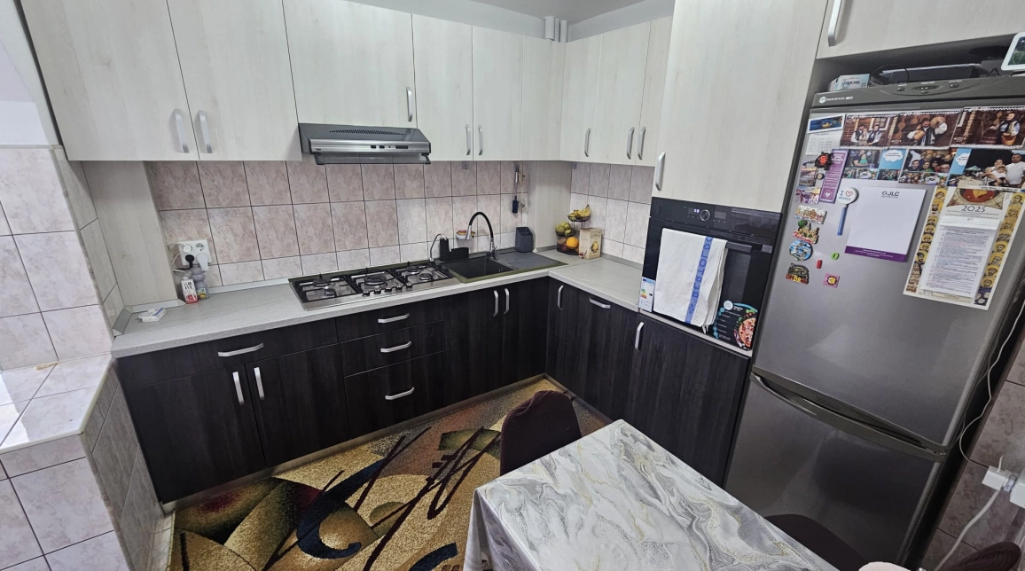 Oferta Apartament de vanzare, 3 camere, decomandat, 80 mp, Nicolina,  B.dul Poitiers -Continental imagine 6