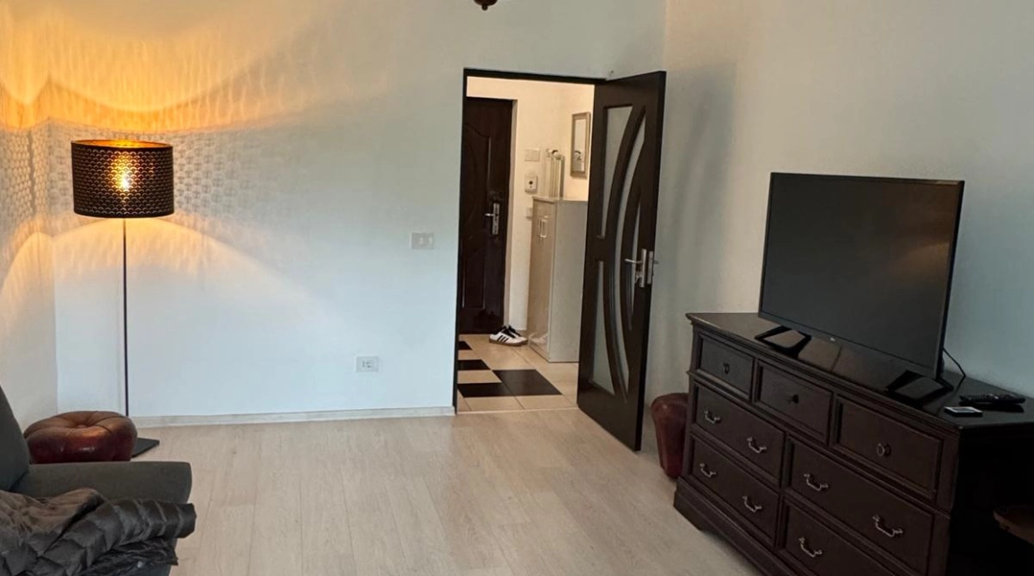 Oferta 2 camere, decomandat, 48 mp, de vanzare apartament in zona Tatarasi,  Scoala 4 imagine 1