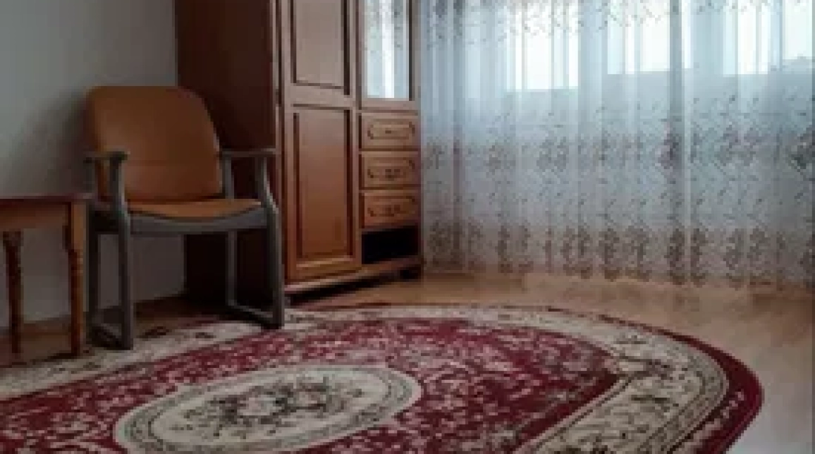 Oferta Roznov garsoniera 28 mp, de vanzare imagine 1