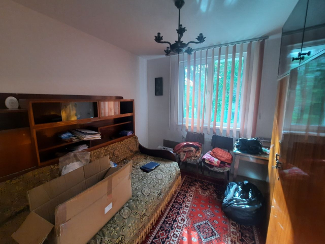 De vanzare apartament, 3 camere,  semidecomandat,  56 mp, Darmanesti,  (Profi) 162292