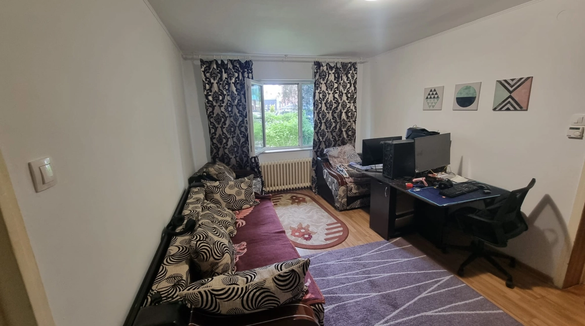 Oferta 2 camere, semidecomandat, 50 mp, de vanzare apartament in zona Podu Ros,  Salubris imagine 3