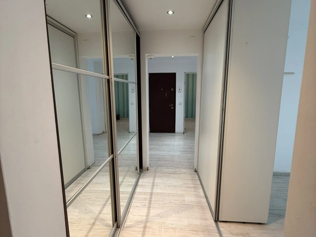 Apartament 3 camere - Central