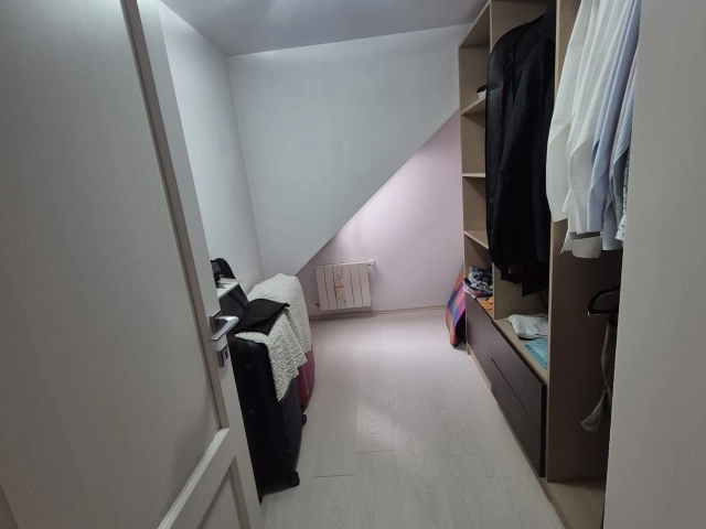 Apartament 5 camere - Bucium
