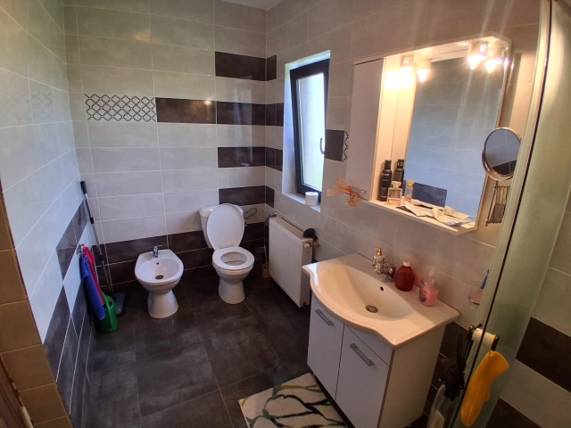 Apartament 4 camere - Popas Pacurari