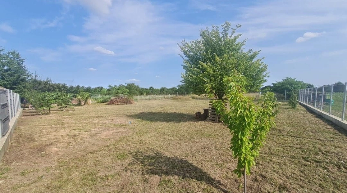 Oferta Teren de vanzare Valea Ursului La Padure 800 mp  imagine 1