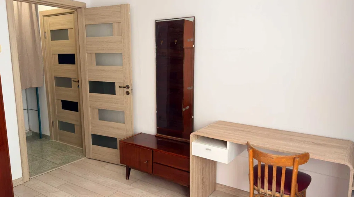 Oferta Apartament de inchiriat, 2 camere, semidecomandat, 44 mp, Tatarasi,  Flora imagine 3