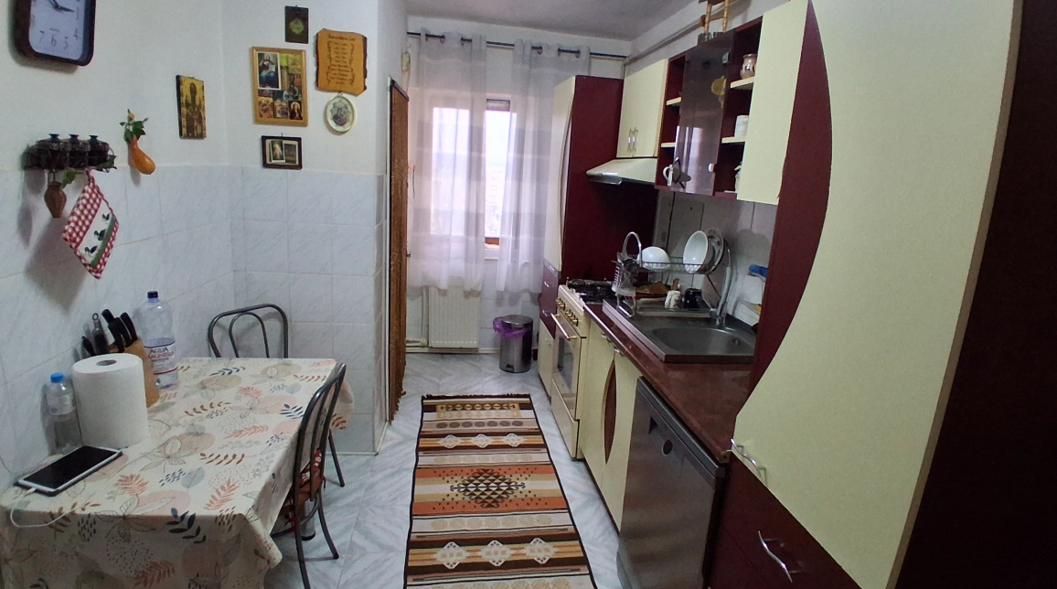 Oferta De vanzare apartament, 4 camere, decomandat, 100 mp, Pacurari,  ALPHA BANK imagine 3