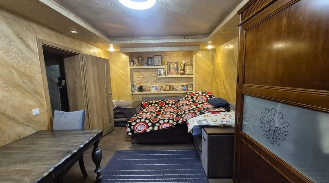 Oferta Apartament de vanzare, 2 camere, semidecomandat, 48 mp, Valea Lupului,  Antibiotice imagine 2