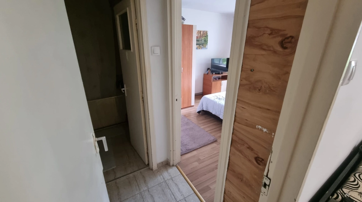 Oferta 2 camere, semidecomandat, 50 mp, de vanzare apartament in zona Podu Ros,  Salubris imagine 4
