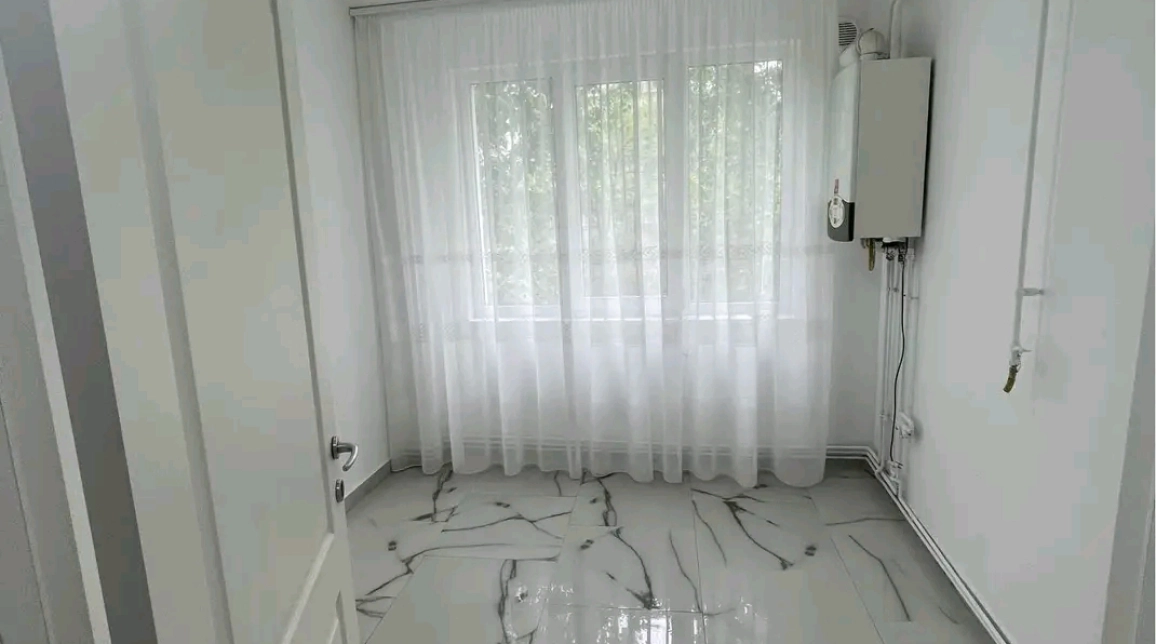 Oferta De vanzare apartament, 3 camere, decomandat, 72 mp, Alexandru cel Bun,  Minerva - la bulevard imagine 8