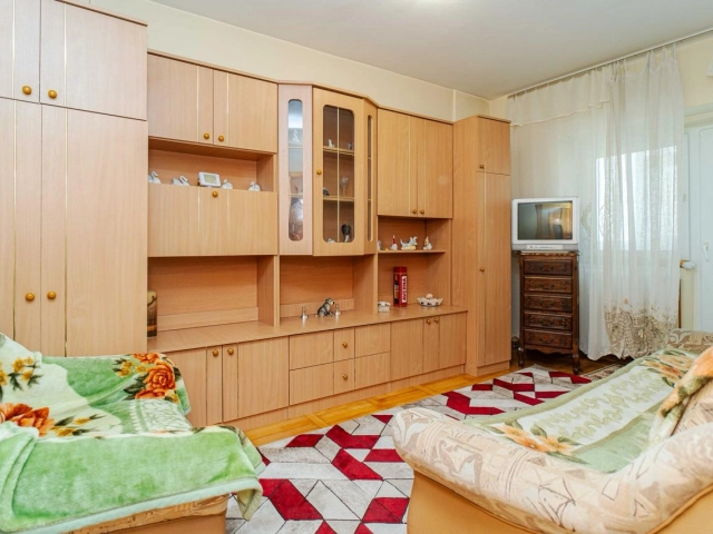 Apartament 3 camere - Pacurari