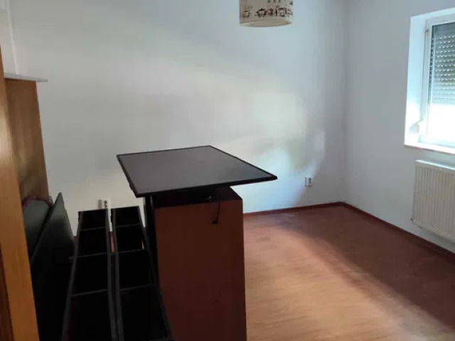 Apartament de vanzare, 3 camere,  decomandat,  90 mp, Darmanesti,  (Nufarului) 163040