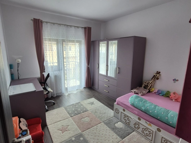 Apartament 4 camere - Valea Lupului
