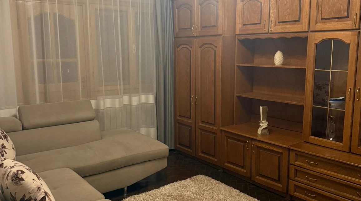 Oferta De inchiriat apartament, 2 camere, decomandat, 60 mp, Pacurari,  Restaurant Prive imagine 3