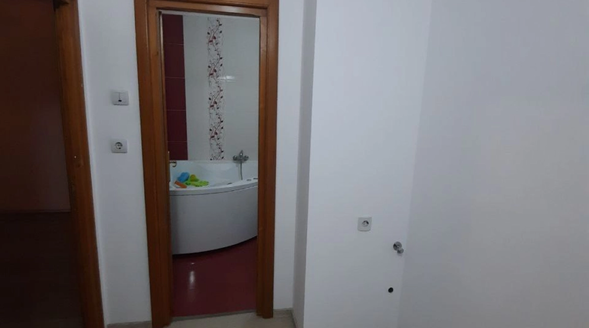 Oferta Maratei apartament 94 mp, 4 camere, decomandat, de vanzare,  Traian / BCR / ANAF / Magic Cake imagine 11