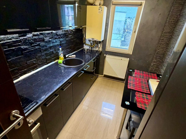 Apartament de vanzare, 2 camere,  nedecomandat,  50 mp, Podu Ros,  (Pasapoarte bulevard) 161785