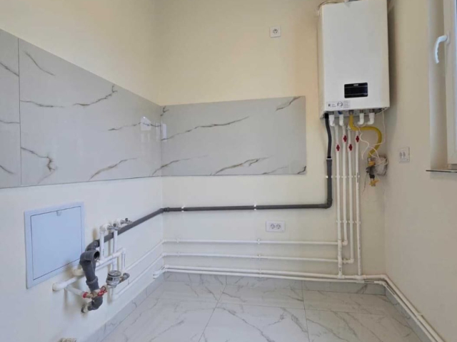 2 camere,  nedecomandat,  38 mp, de vanzare apartament in zona Alexandru cel Bun,  (Liceul Miron Costin) 162183